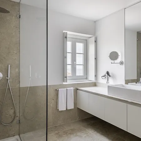 Tandem Palacio Alfama Apart Otel