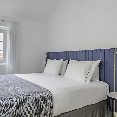 Tandem Palacio Alfama Aparthotel 5*